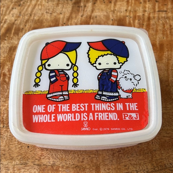 Sanrio Other - Sanrio *Rare* PATTY & JIMMY 1976 Plastic Container with Lid